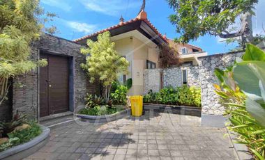 LUXURY VILLA – TAMAN MUMBUL, NUSA DUA – BALI