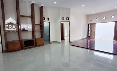 DISEWAKAN RUMAH DI JOGJA DEKAT KAMPUS ATMAJAYA