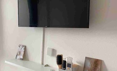 disewakan apartment full furnish bagus type studio lokasi strategis fasilitas lengkap., depan universitas dan rumah sakit eka hospital kota harapan indah