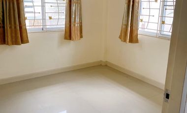House for sale at Marouy Motorway, Chachoengsao. Single-storey detached house, airy and spacious with a large surrounding area.