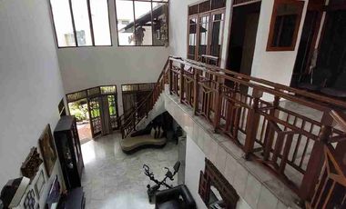 rumah lux jogja jalan besar