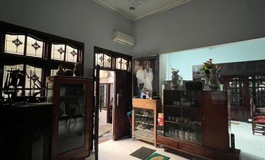 Hitung tanah! Rumah 1 lantai di Jalan Suningrat Taman - Sidoarjo