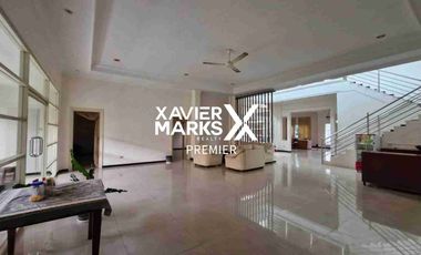 Disewakan Rumah Modern Mewah & Luas di Boulevard Puncak Dieng, Malang