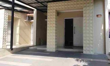 Sewa Cepat Rumah Eksklusif 2 Lantai Furnish di Water Spring Grand Wisata