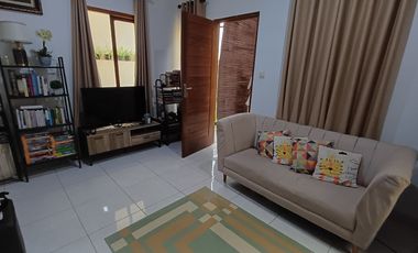 House For Sale At Padangsambian, Strategic Location In Residential Area, Furnished And Maintained House, Close To Main Road Of Mahendradatta Utara