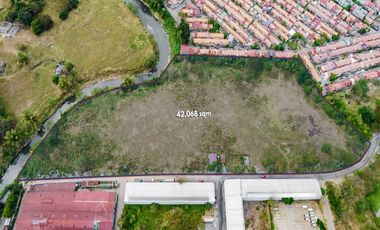 BEST DEAL LOMA DE GATO LOT INDUSTRIAL IN BULACAN