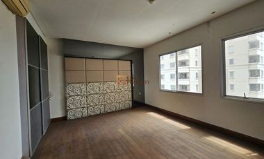 Siap siap Cuan! Nego sampai deal Dijual 2br Renovasi jadi 1br luas siap huni semi furnished Apartemen Mediterania Marina Ancol Residence