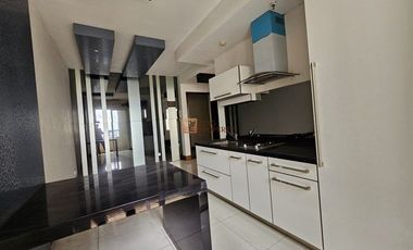 Siap siap Cuan! Nego sampai deal Dijual 2br Renovasi jadi 1br luas siap huni semi furnished Apartemen Mediterania Marina Ancol Residence