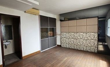 Siap siap Cuan! Nego sampai deal Dijual 2br Renovasi jadi 1br luas siap huni semi furnished Apartemen Mediterania Marina Ancol Residence