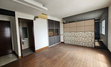Siap siap Cuan! Nego sampai deal Dijual 2br Renovasi jadi 1br luas siap huni semi furnished Apartemen Mediterania Marina Ancol Residence