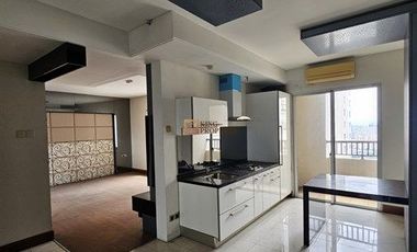 Siap siap Cuan! Nego sampai deal Dijual 2br Renovasi jadi 1br luas siap huni semi furnished Apartemen Mediterania Marina Ancol Residence