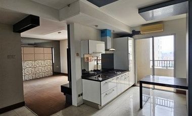 Siap siap Cuan! Nego sampai deal Dijual 2br Renovasi jadi 1br luas siap huni semi furnished Apartemen Mediterania Marina Ancol Residence