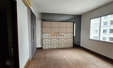 Siap siap Cuan! Nego sampai deal Dijual 2br Renovasi jadi 1br luas siap huni semi furnished Apartemen Mediterania Marina Ancol Residence