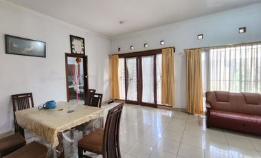 Dijual Rumah Luas Siap Huni di Kawasan Batununggal