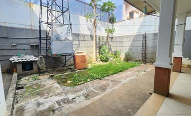 Dijual Rumah Luas Siap Huni di Kawasan Batununggal