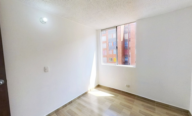 VENDO APARTAMENTO CIUDAD VERDE PISO 3