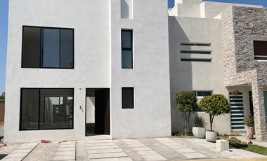 Venta Casa Nueva en Fracc. San José, San Mateo Otzacatipan, Méx.Toluca 3 Rec Roof Top Privado Asador
