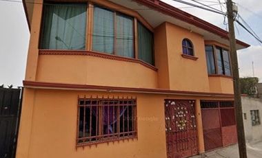 BONITA CASA EN VENTA EN CHIMALHUACÁN, EDOMEX