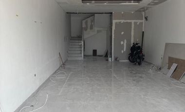 Ruko 3 Lantai Legalitas Lengkap Dijual, di Area Uluwatu Kuta Selatan