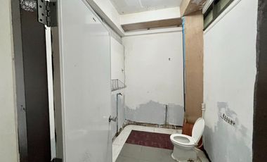 Rare Item!!! Property near the Skytrain generating 6% annual return! For sale: 3-storey townhome near MRT Bang Khae and Bang Khae Market, 3-storey
