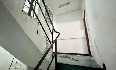 Rare Item!!! Property near the Skytrain generating 6% annual return! For sale: 3-storey townhome near MRT Bang Khae and Bang Khae Market, 3-storey