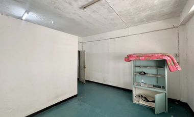 Rare Item!!! Property near the Skytrain generating 6% annual return! For sale: 3-storey townhome near MRT Bang Khae and Bang Khae Market, 3-storey
