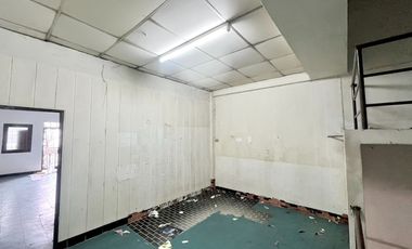 Rare Item!!! Property near the Skytrain generating 6% annual return! For sale: 3-storey townhome near MRT Bang Khae and Bang Khae Market, 3-storey