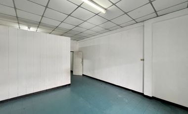 Rare Item!!! Property near the Skytrain generating 6% annual return! For sale: 3-storey townhome near MRT Bang Khae and Bang Khae Market, 3-storey