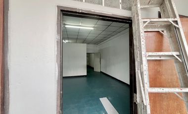 Rare Item!!! Property near the Skytrain generating 6% annual return! For sale: 3-storey townhome near MRT Bang Khae and Bang Khae Market, 3-storey