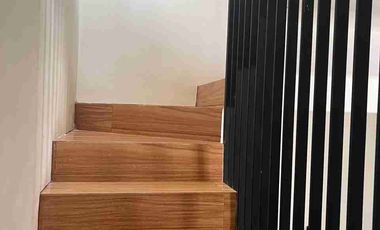 Disewakan Rumah Bagus Furnished 3 lantai Cluster Exclusive Pondok Indah