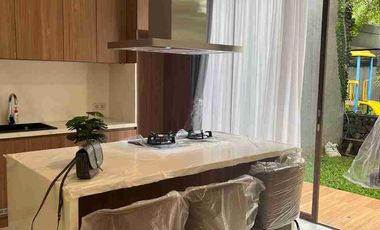 Disewakan Rumah Bagus Furnished 3 lantai Cluster Exclusive Pondok Indah