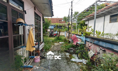 JUAL Rumah Banyak Kamar Bisa Untuk Kost di Menur Kota Kudus