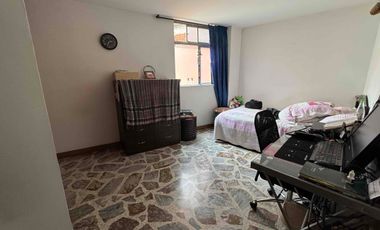 Venta Apartamento Calasanz sector Ferrine, 114m2  $495 millones, piso 3 por escalas.