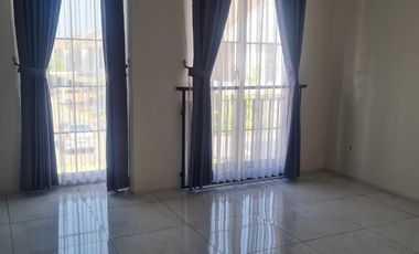 RUMAH BAGUS 2 LANTAI LINGKUNGAN NYAMAN AMAN SIAP HUNI DI TATAR SIMAKIRANA KOTA BARU PARAHYANGAN KBP BANDUNG