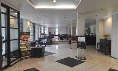 Dijual Hotel Di Jalan Raya Puncak Pass Dengan Tingkat Occupancy Tinggi dan View Pegunungan, Kebun Teh
