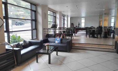 Dijual Hotel Di Jalan Raya Puncak Pass Dengan Tingkat Occupancy Tinggi dan View Pegunungan, Kebun Teh