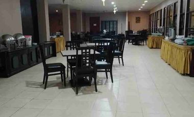 Dijual Hotel Di Jalan Raya Puncak Pass Dengan Tingkat Occupancy Tinggi dan View Pegunungan, Kebun Teh