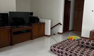 RUMAH BAGUS 2 LANTAI MINIMALIS MODERN FULL FURNISHED NYAMAN SIAP HUNI DI SUKAJADI BANDUNG