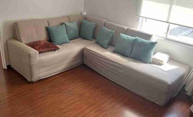 Casa de venta con suite independiente, conjunto cerrado, Einstein/Carcelén. 4 hab. Excelente estado.