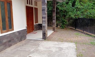 TERMURAH DI GRIYA LOKA BSD !! RUMAH + KOST-KOSTAN LOKASI STRATEGIS HARGA DIBAWAH HARGA PASAR