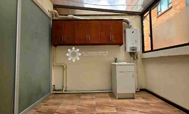 EN VENTA - AMPLIO DEPARTAMENTO DUPLEX, com vista al Rio Tomebamba, ubicado en el sector de Puertas del Sol.