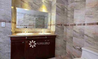 EN VENTA - AMPLIO DEPARTAMENTO DUPLEX, com vista al Rio Tomebamba, ubicado en el sector de Puertas del Sol.