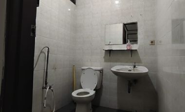 DISEWAKAN RUMAH COCOK DIJADIKAN KANTOR/TEMPAT TINGGAL DI KOPO MELATI  L