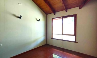 CASA EN ARRIENDO SECTO PUMALAL