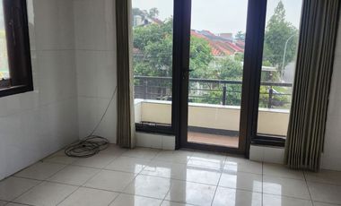 Disewakan Rumah Kota Baru Parahyangan (KBP) Jingganagara dekat IKEA, Al - Irsyad, BAIS, CBCS, Damian, BPK