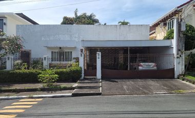 Classic Bungalow with Garden for Sale in Alabang Hills Village