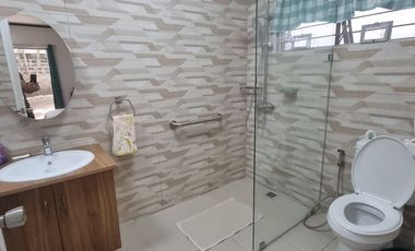 Classic Bungalow with Garden for Sale in Alabang Hills Village