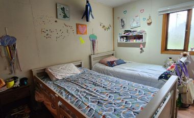 Oportunidad, Parcela con cabaña de 3 dormitorios, Condominio cerrado.