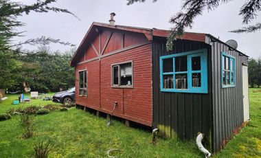 Oportunidad, Parcela con cabaña de 3 dormitorios, Condominio cerrado.