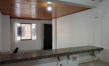 SE ARRIENDA APARTA ESTUDIO